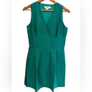Vineyard Vines green silk sleeveless faux wrap dress Size 6